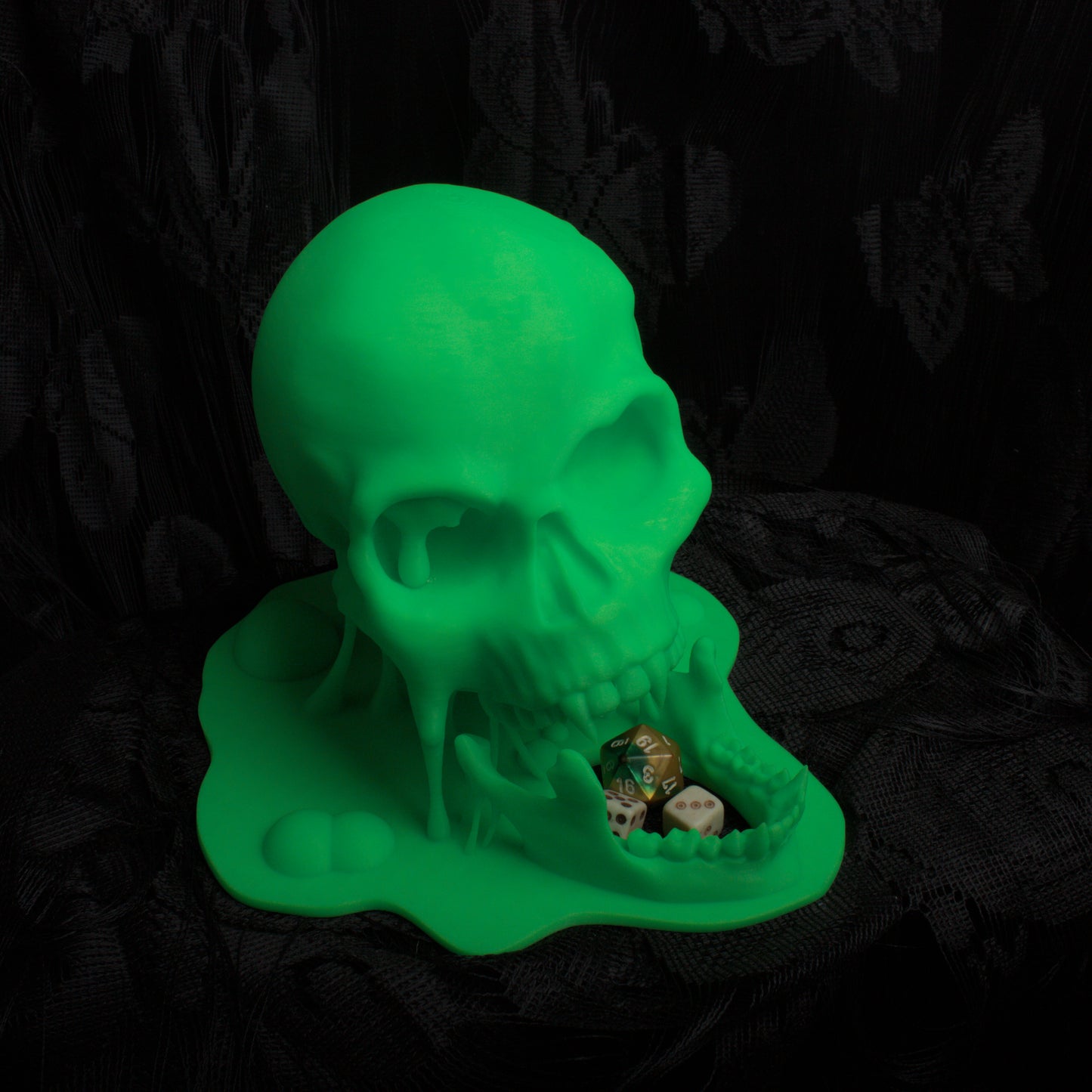 π§ββοΈ Nosferolltu β Vampire Skull Dice Tower